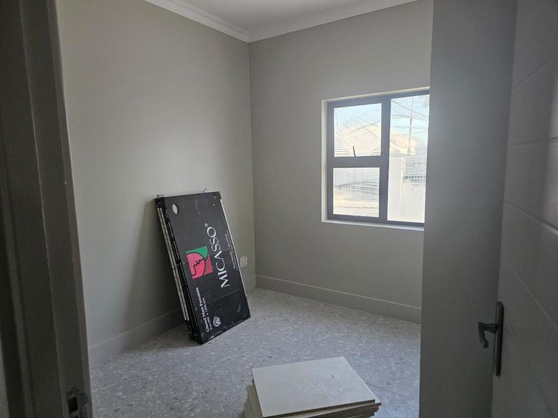 To Let 3 Bedroom Property for Rent in Clamhall Western Cape